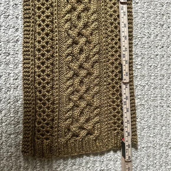 Handmade Cable Knit Wrap - Picture 8 of 8